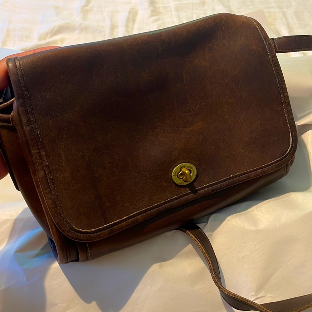 Vintage Ridgefield Flap